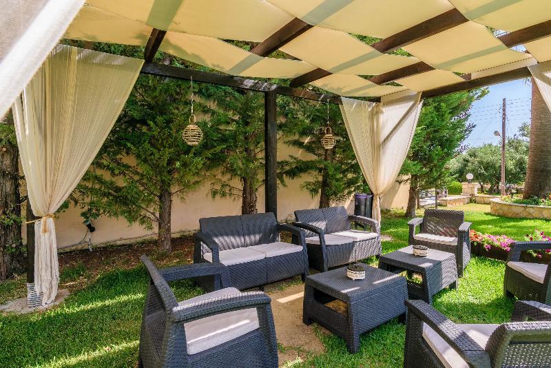Remezzo Studios & Apartments Amoudi Extérieur photo