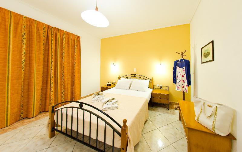 Remezzo Studios & Apartments Amoudi Extérieur photo